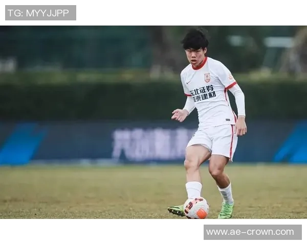 玄智健和贺一然成功入选U22国足将于6日启程昆明集训备战赛事