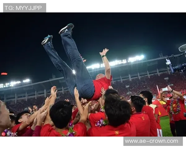 东部冠军庆典25周年前76人吉祥物极速兔子嘻哈重返新赛季