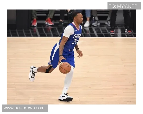 比尔每场收入833万还获千万买断快船损失两位明星球员鲍科比