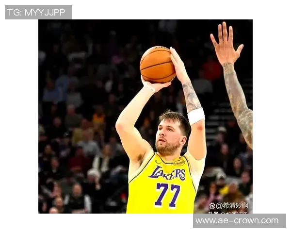 东契奇坦言球队分享球意图强烈但失误频繁影响进攻效率 东契奇坦言球队分享球意图强烈但失误频繁影响进攻效率