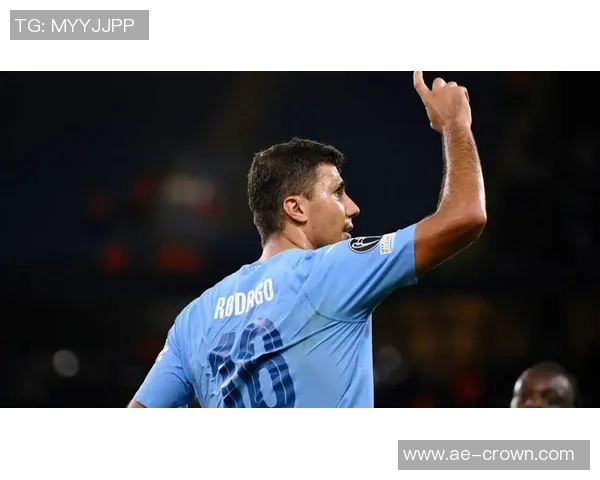 比利亚雷亚尔将在欧冠赛前隆重颁发金质奖章给罗德里 比利亚雷亚尔将在欧冠赛前隆重颁发金质奖章给罗德里